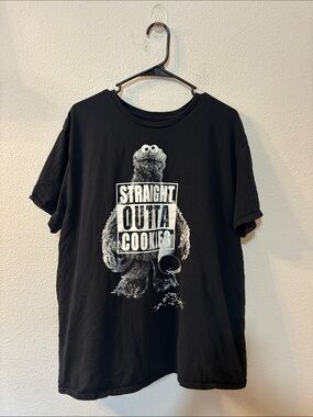 Sesame Street Black Cookie Monster 'Straight Outta Cookies' Tee